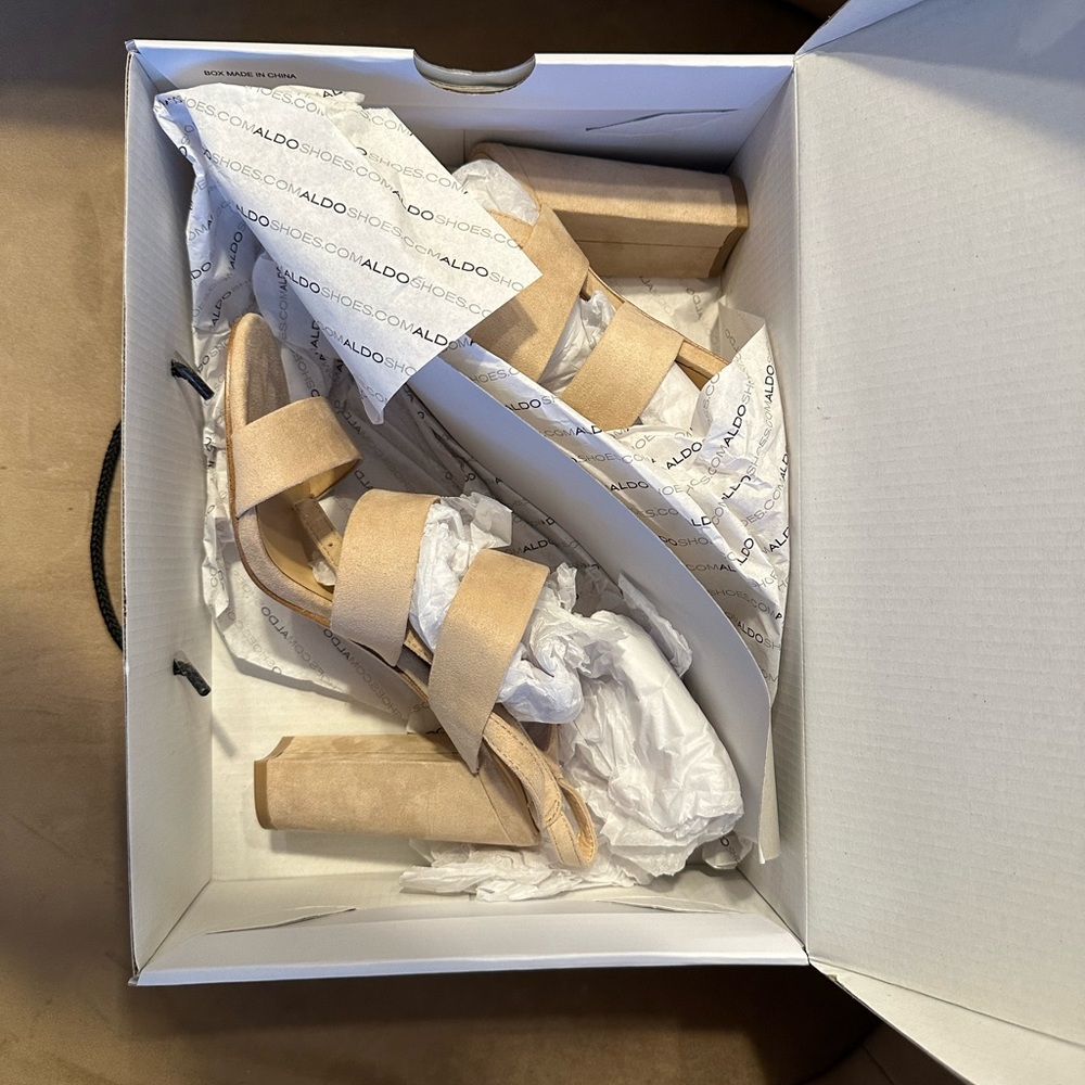 New Aldo Winfrey sandal heels
